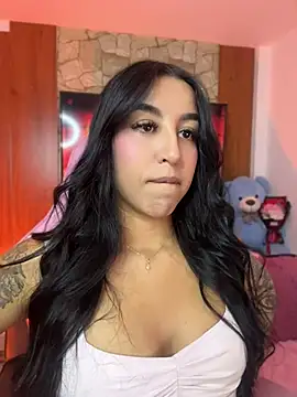 Snapshot of Tamara_Roberts1 chatting on July 10, 1:38 am Tamara Roberts1 online show from July 10, 1:38 am