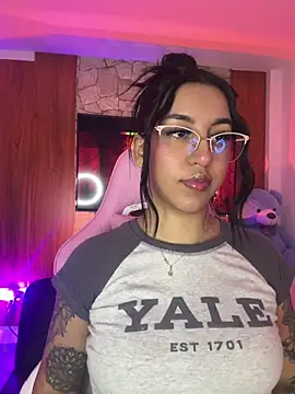 Tamara Roberts1 online show from March 7, 3:13 am