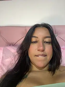 Snapshot of Tamara_Roberts1 chatting on February 2, 3:54 am Tamara Roberts1 online show from February 2, 3:54 am