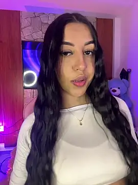 Snapshot of Tamara_Roberts1 chatting on November 28, 12:55 am Tamara Roberts1 online show from November 28, 12:55 am