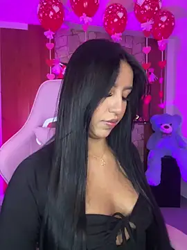 Snapshot of Tamara_Roberts1 chatting on February 14, 3:54 am Tamara Roberts1 online show from February 14, 3:54 am