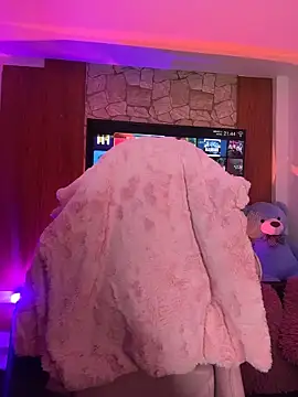 Tamara Roberts1 online show from February 14, 2:45 am