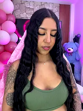 Snapshot of Tamara_Roberts1 chatting on September 28, 8:49 pm Tamara Roberts1 online show from September 28, 8:49 pm