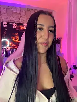 Snapshot of Tamara_Roberts1 chatting on October 28, 1:39 am Tamara Roberts1 online show from October 28, 1:39 am