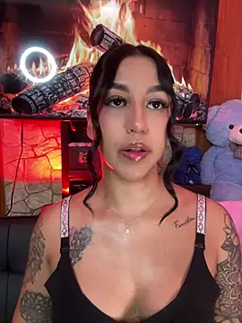 Snapshot of Tamara_Roberts1 chatting on July 24, 2:18 am Tamara Roberts1 online show from July 24, 2:18 am