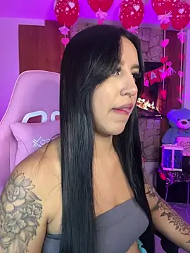 Snapshot of Tamara_Roberts1 chatting on February 16, 3:26 am Tamara Roberts1 online show from February 16, 3:26 am