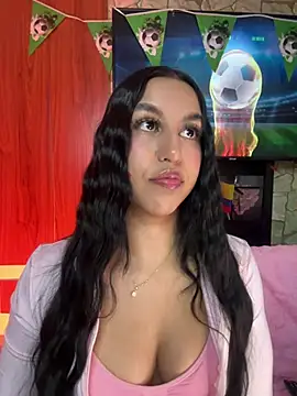 Snapshot of Tamara_Roberts1 chatting on June 19, 2:17 am Tamara Roberts1 online show from June 19, 2:17 am