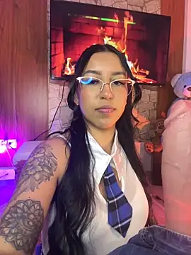 Snapshot of Tamara_Roberts1 chatting on September 15, 11:49 pm Tamara Roberts1 online show from September 15, 11:49 pm