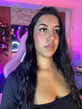 Tamara Roberts1 online show from December 18, 1:33 am