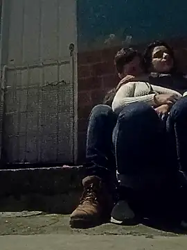 Snapshot of calypso1990 chatting on December 8, 5:06 am calypso1990 online show from December 8, 5:06 am