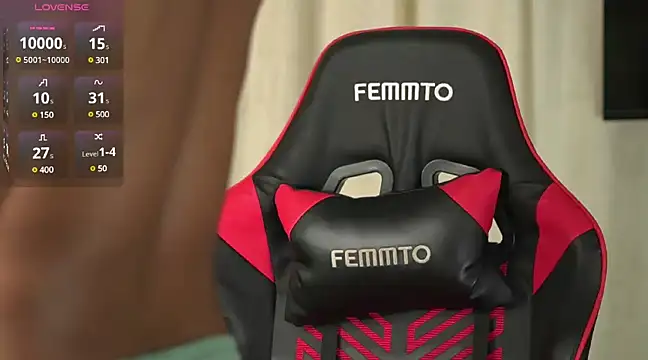 Snapshot of May_Dylan1 chatting on December 30, 12:11 am May Dylan1 online show from December 30, 12:11 am