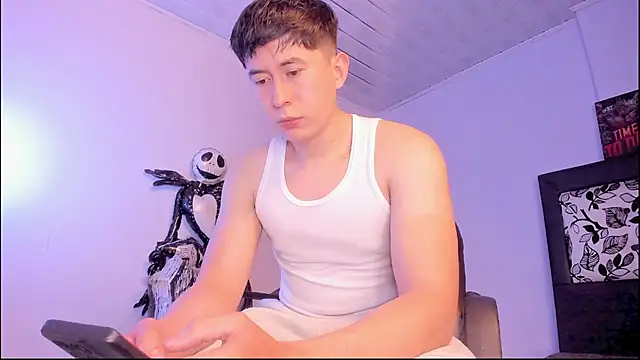 Snapshot of setsuna10 chatting on November 13, 11:52 pm setsuna10 online show from November 13, 11:52 pm