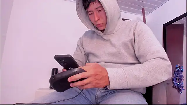 Snapshot of setsuna10 chatting on September 25, 7:53 pm setsuna10 online show from September 25, 7:53 pm