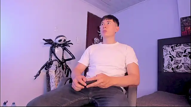 Snapshot of setsuna10 chatting on November 10, 7:52 pm setsuna10 online show from November 10, 7:52 pm