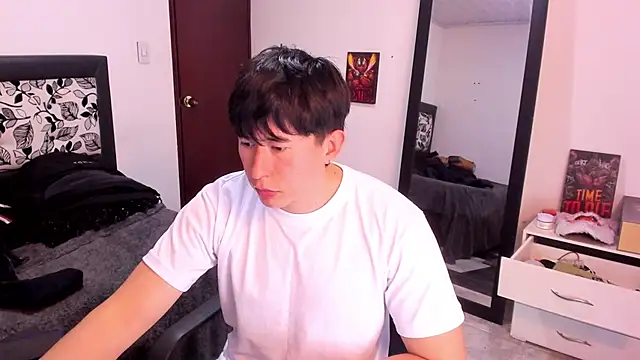 Snapshot of setsuna10 chatting on March 20, 8:40 pm setsuna10 online show from March 20, 8:40 pm