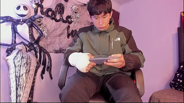 Snapshot of setsuna10 chatting on October 25, 3:38 am setsuna10 online show from October 25, 3:38 am