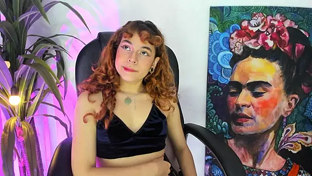 Snapshot of Medusa_velvet chatting on December 2, 7:22 pm Medusa velvet online show from December 2, 7:22 pm