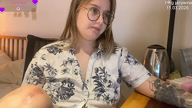 JacyWinslat online show from March 11, 11:48 am