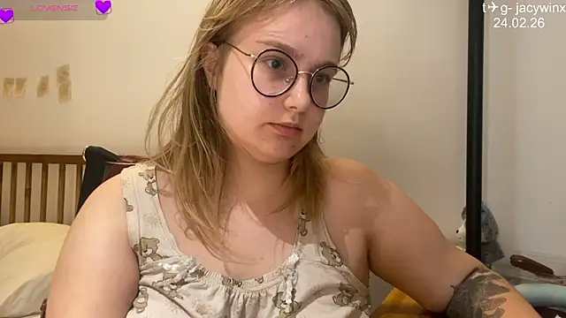 JacyWinslat online show from February 24, 5:58 pm