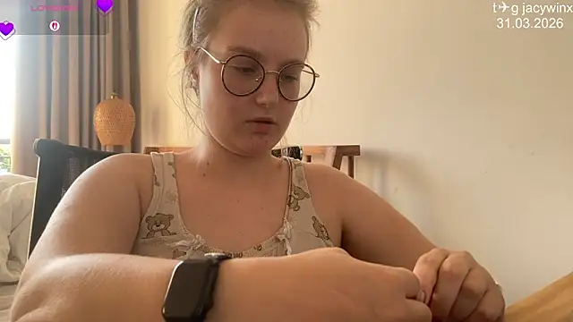 JacyWinslat online show from March 31, 9:44 am