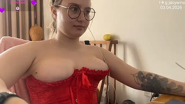 JacyWinslat online show from April 3, 7:48 am