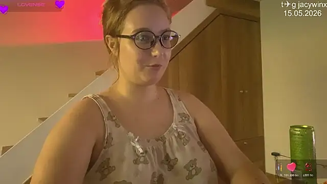 JacyWinslat online show from May 15, 2:37 pm