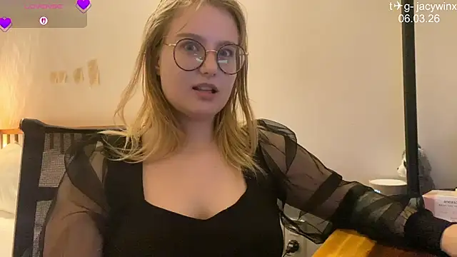 JacyWinslat online show from March 6, 11:16 am