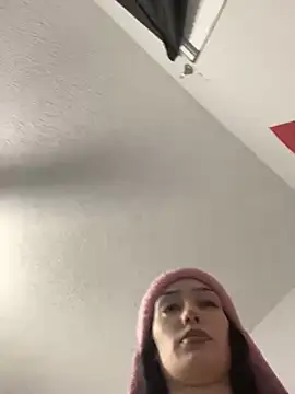 Snapshot of Pinkfairyy chatting on January 23, 11:47 pm Pinkfairyy online show from January 23, 11:47 pm