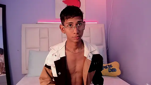 Nick Collins18 online show from February 14, 7:58 pm