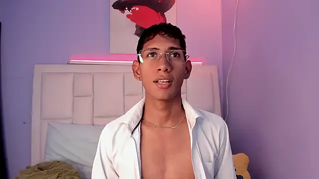 Nick Collins18 online show from February 16, 8:29 pm