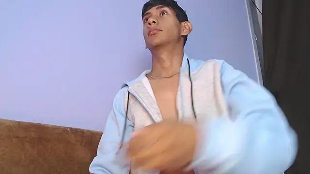 Snapshot of Nick_Collins18 chatting on November 13, 8:35 pm Nick Collins18 online show from November 13, 8:35 pm