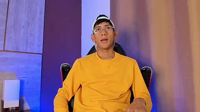 Snapshot of Nick_Collins18 chatting on October 22, 9:24 pm Nick Collins18 online show from October 22, 9:24 pm