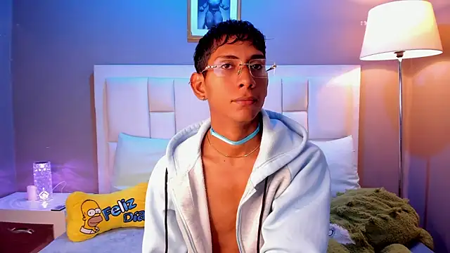 Nick Collins18 online show from February 27, 8:19 pm