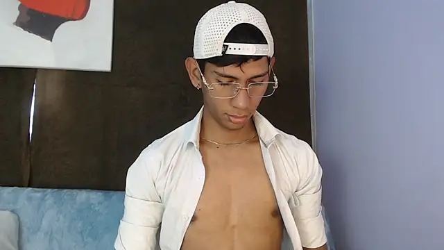 Snapshot of Nick_Collins18 chatting on November 9, 8:35 pm Nick Collins18 online show from November 9, 8:35 pm