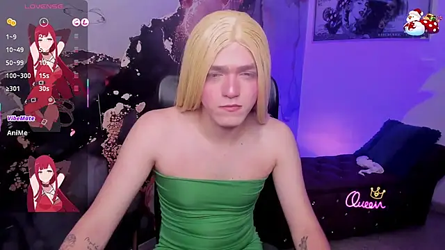 Snapshot of DylanRosse chatting on December 16, 3:33 am DylanRosse online show from December 16, 3:33 am