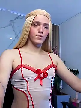 Snapshot of DylanRosse chatting on October 24, 9:25 pm DylanRosse online show from October 24, 9:25 pm