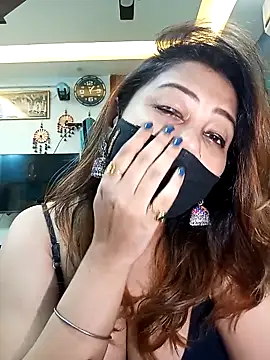 Cute-mona online show from February 4, 7:42 pm