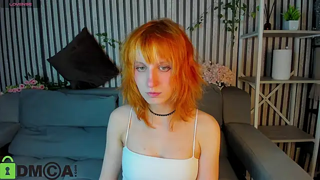 Snapshot of Little_Chips chatting on June 3, 5:28 pm Little Chips online show from June 3, 5:28 pm