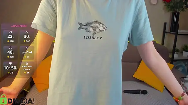 Little Chips online show from November 13, 5:28 pm