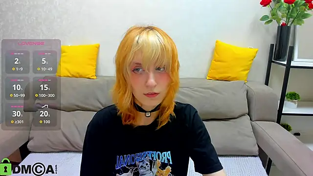 Snapshot of Little_Chips chatting on September 22, 2:56 pm Little Chips online show from September 22, 2:56 pm