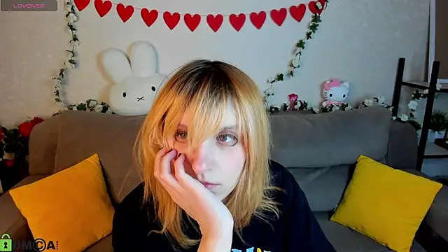 Little Chips online show from February 25, 5:13 pm