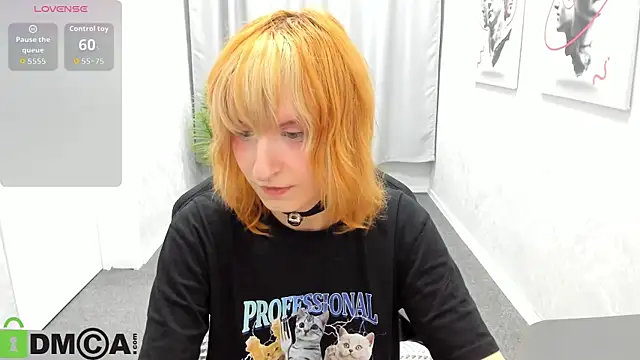 Snapshot of Little_Chips chatting on September 10, 4:06 pm Little Chips online show from September 10, 4:06 pm