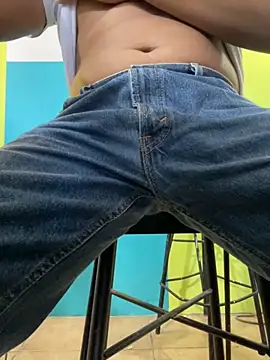 Brianmayers7 online show from October 13, 8:32 pm