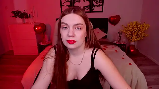 Snapshot of DaniellaLovely chatting on February 14, 11:21 am DaniellaLovely online show from February 14, 11:21 am