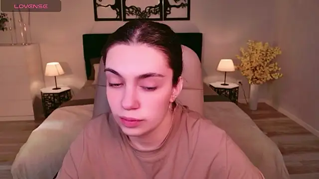 DaniellaLovely online show from November 9, 11:03 am