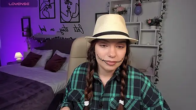 DaniellaLovely online show from October 22, 12:04 pm