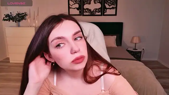 DaniellaLovely online show from March 3, 11:06 am