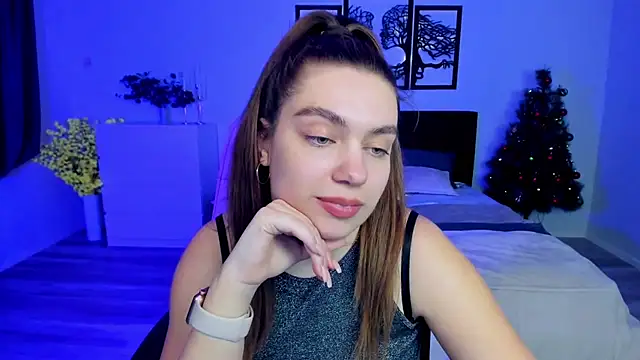 Snapshot of DaniellaLovely chatting on January 19, 12:06 pm DaniellaLovely online show from January 19, 12:06 pm