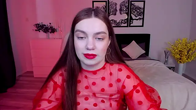 Snapshot of DaniellaLovely chatting on February 10, 11:15 am DaniellaLovely online show from February 10, 11:15 am