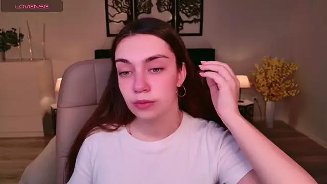 DaniellaLovely online show from November 6, 11:03 am